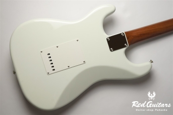 2021 Collection Made in Japan Traditional 60s Stratocaster Roasted Neck - Olympic White